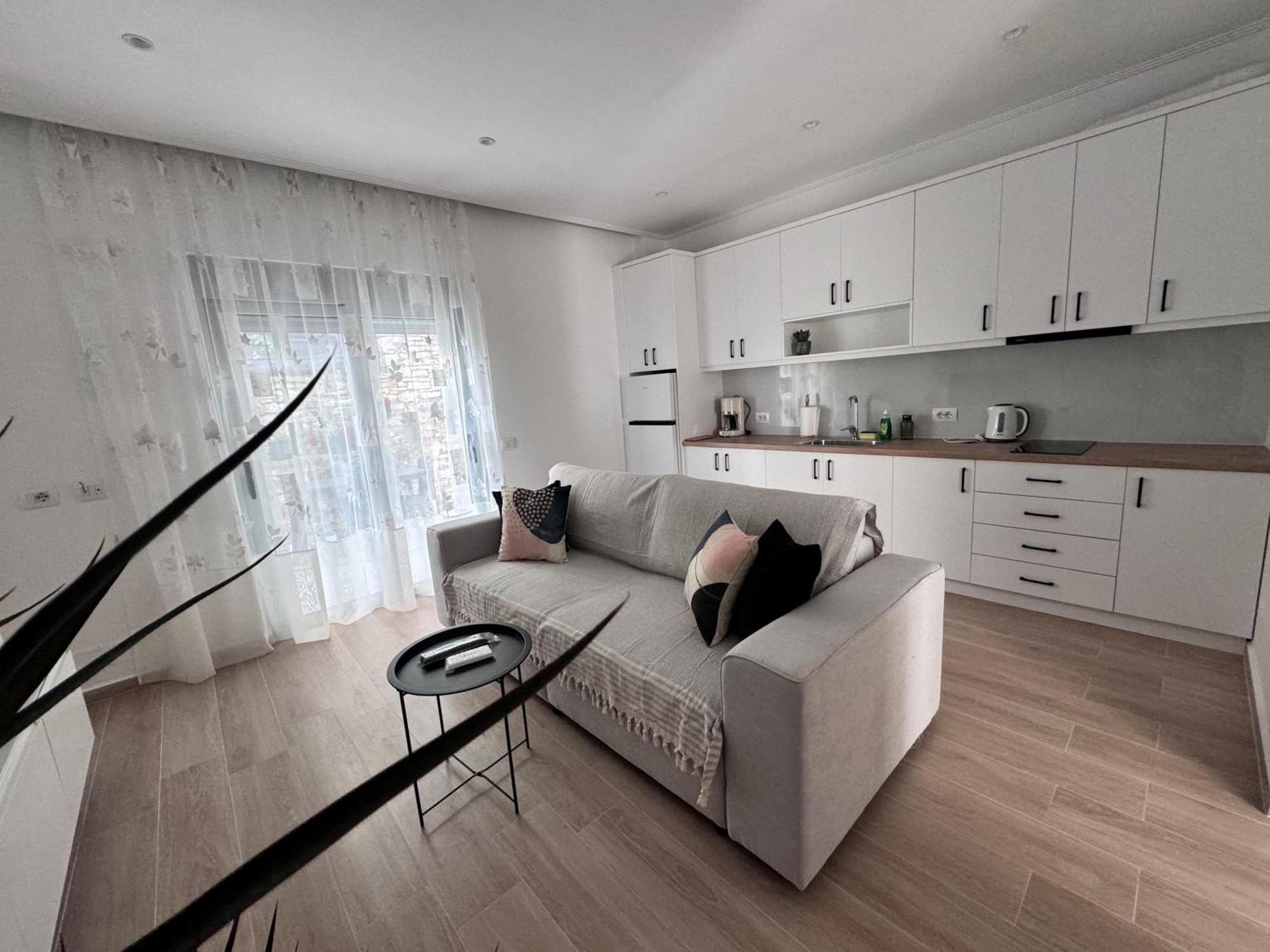 Sunset Hill Apartments Saranda Dış mekan fotoğraf