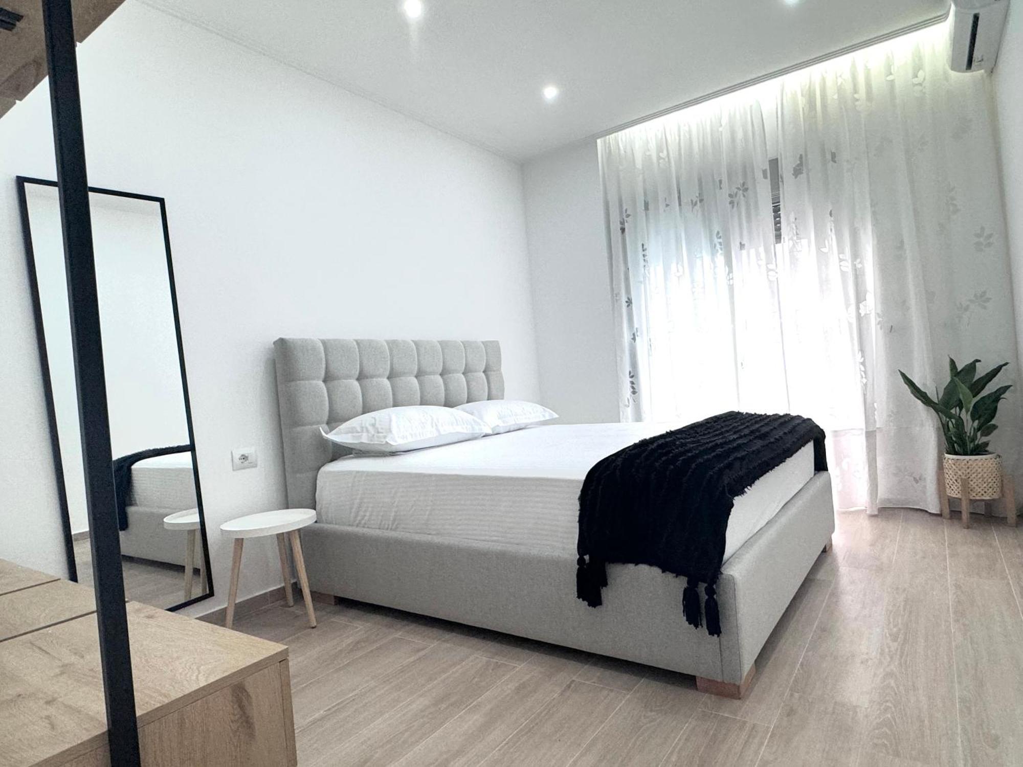 Sunset Hill Apartments Saranda Dış mekan fotoğraf